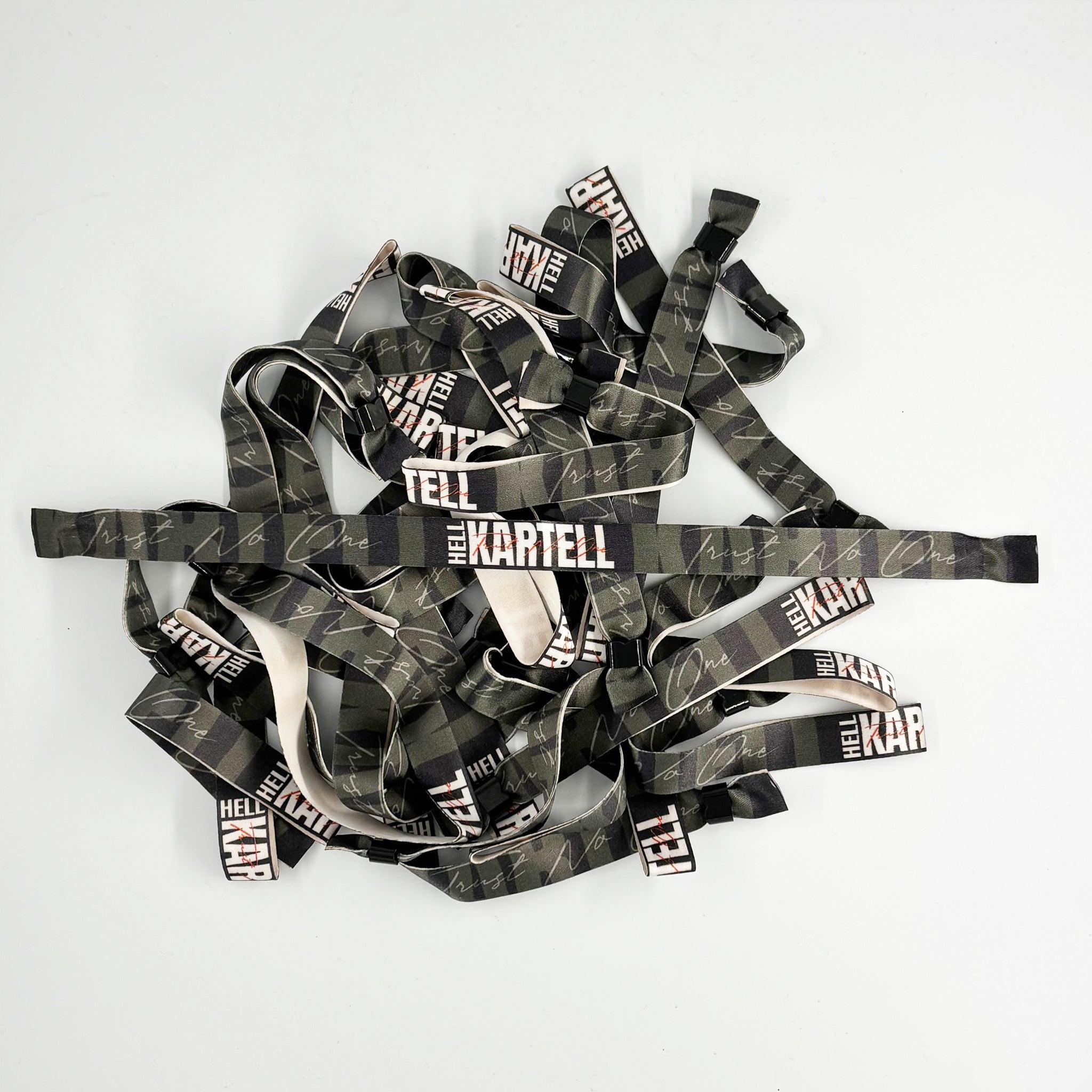 Stoffband - Trust No One - Hell Kartell