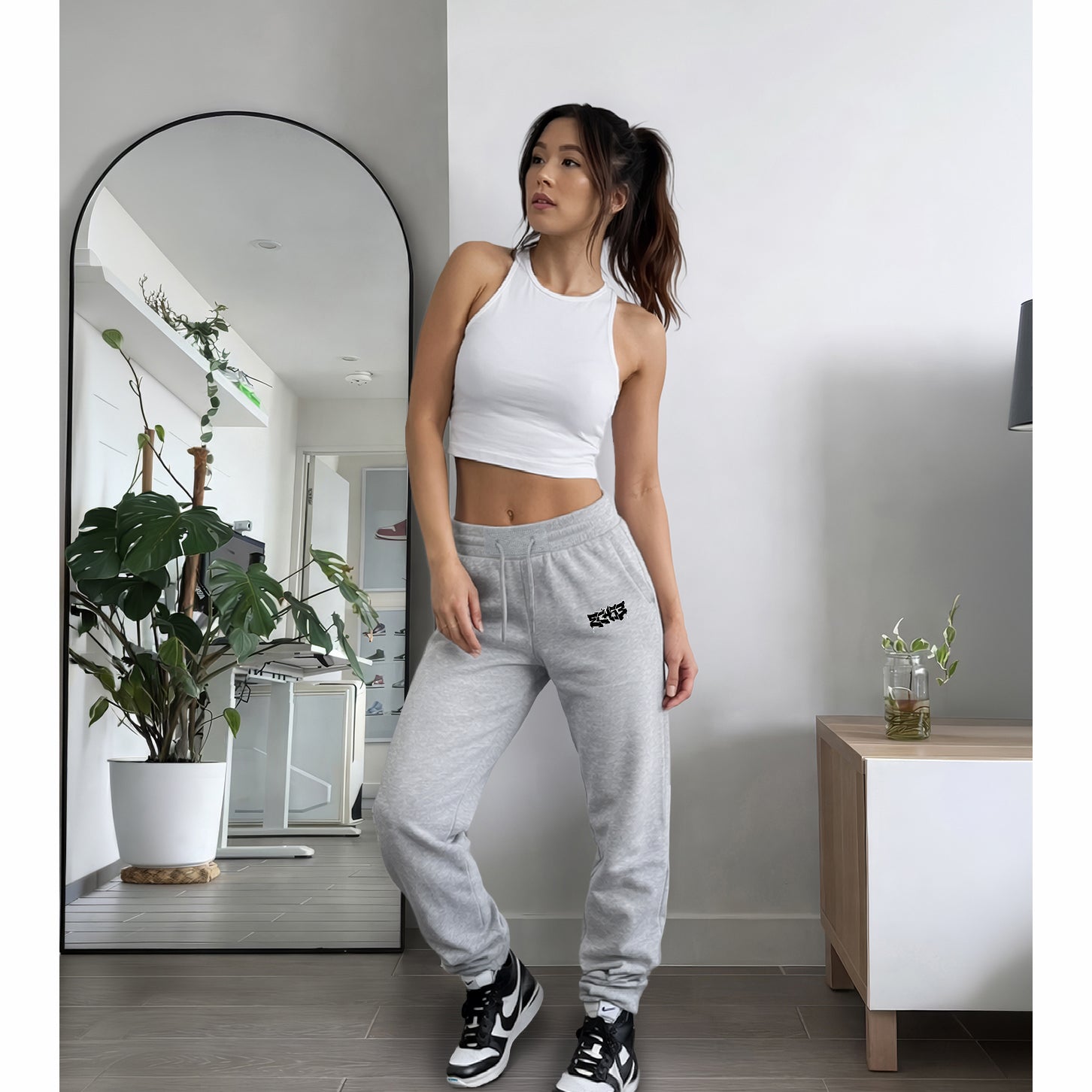 Jogginghose - Logo - Echse